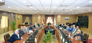 Les sujets principaux de la réunion du Conseil de l'Université de Mansoura pour le mois de mars 2024